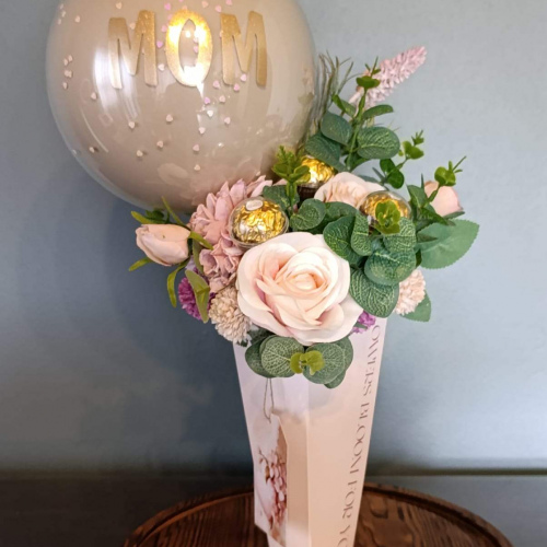 Elegant MOM Balloon Flower Box